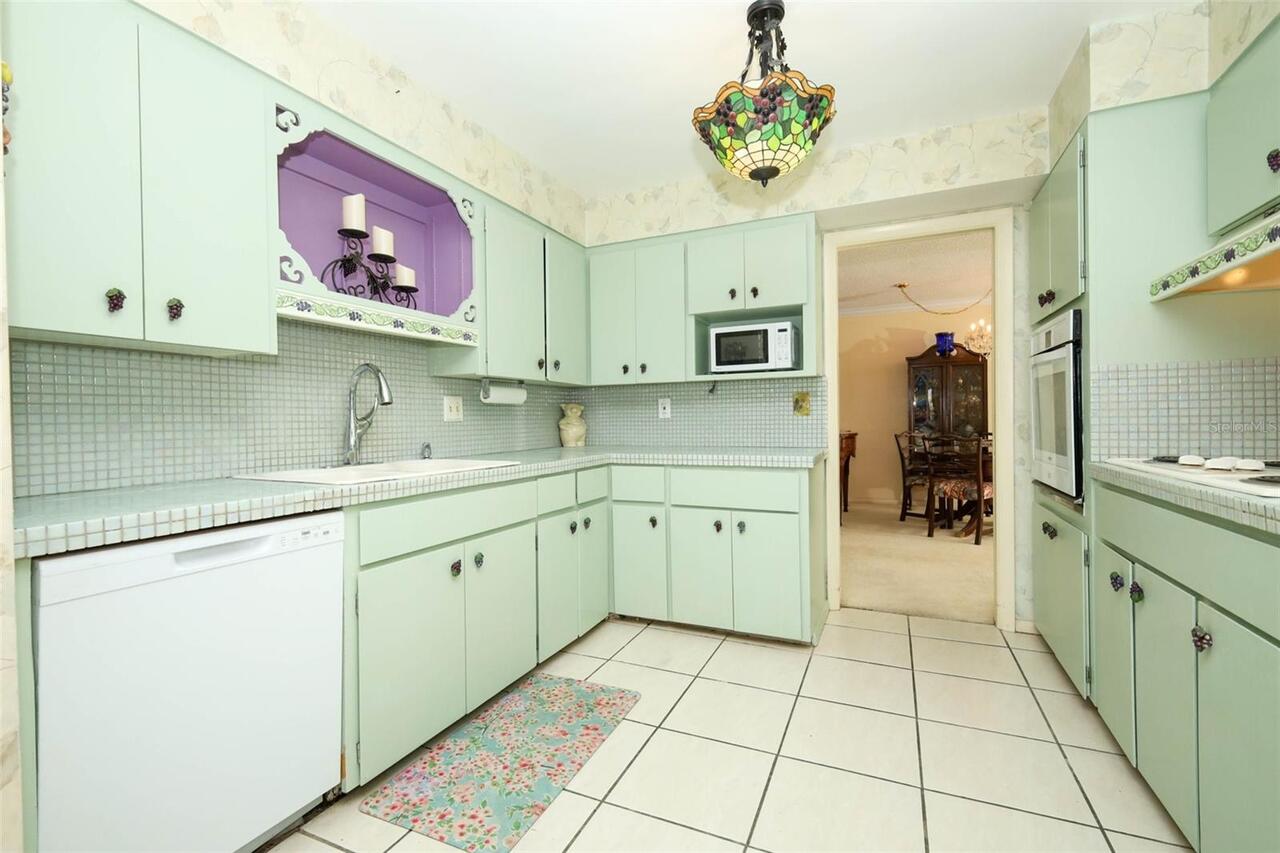Listing Photo 14
