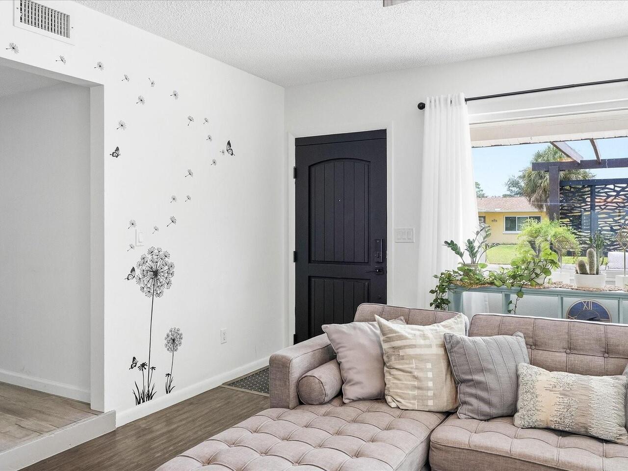 Listing Photo 10