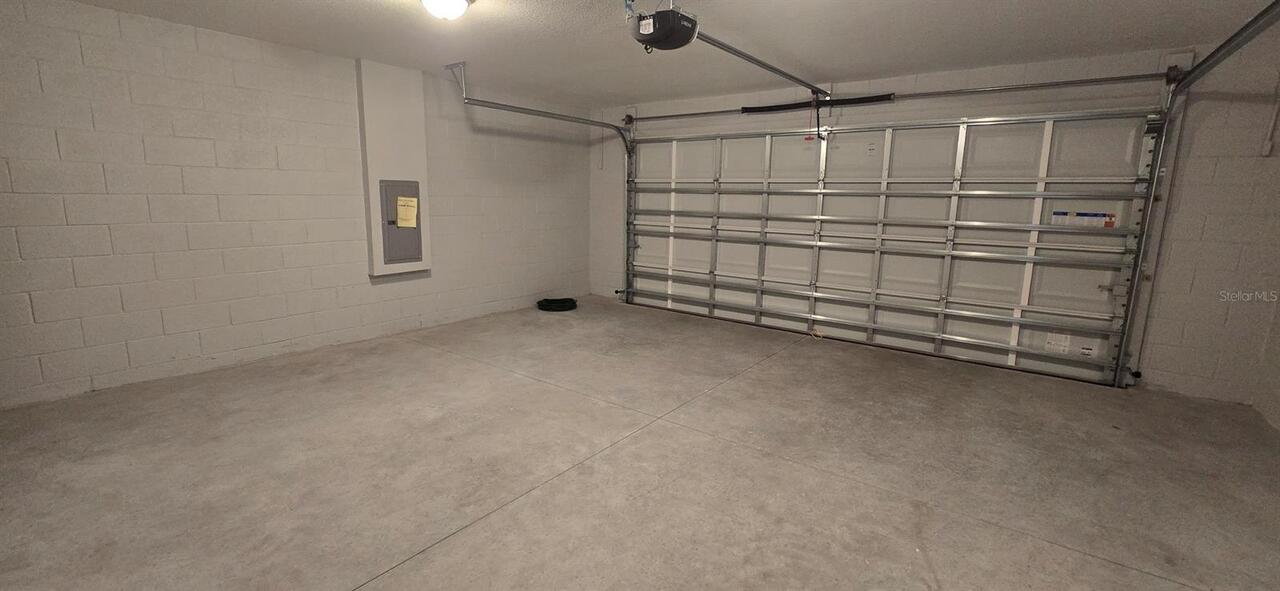 Listing Photo 11