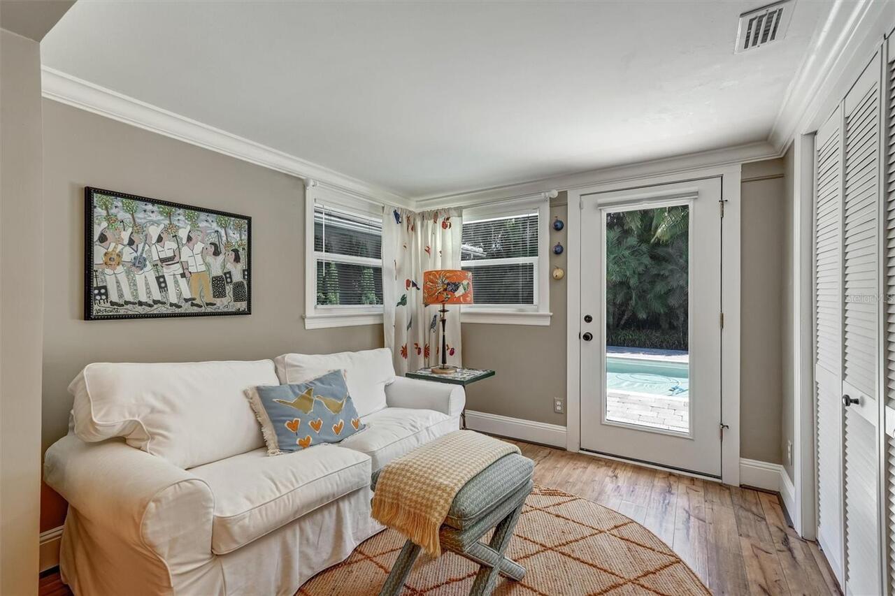 Listing Photo 17