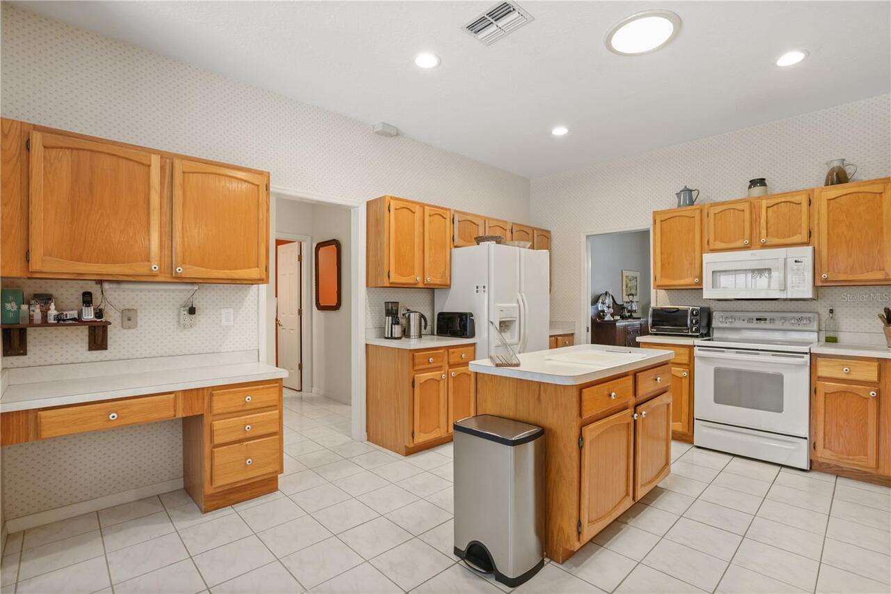 Listing Photo 16