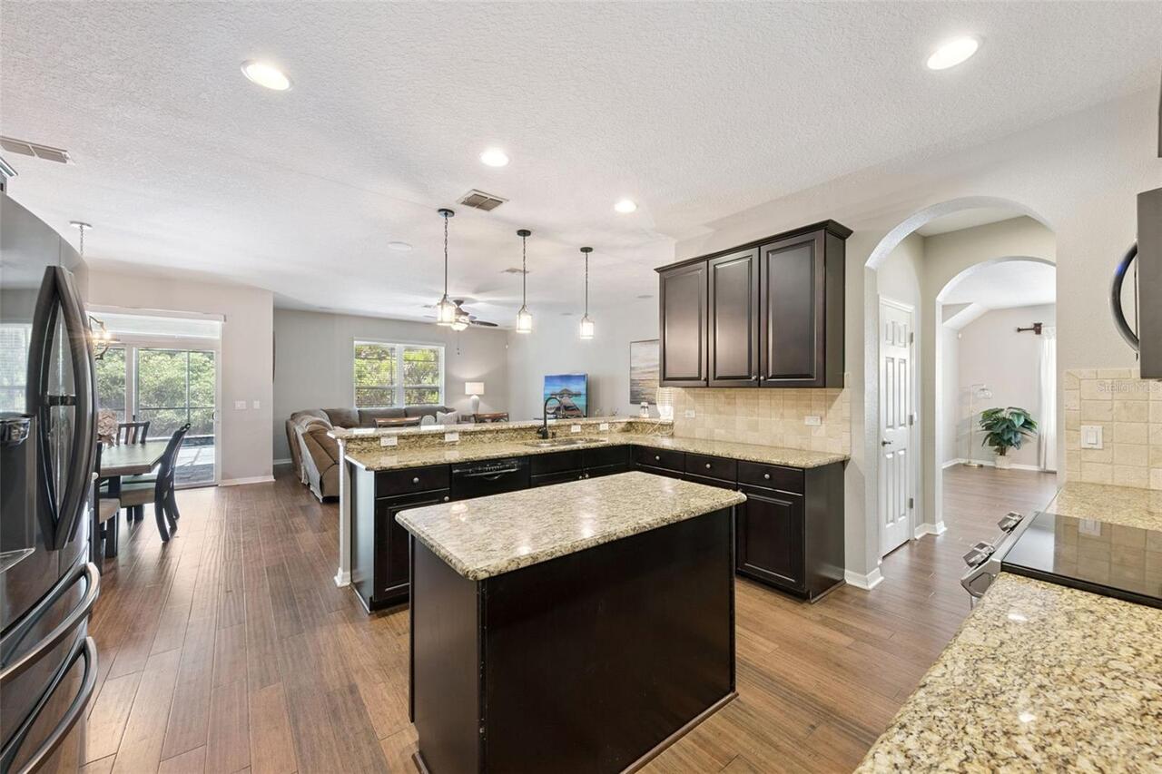 Listing Photo 15