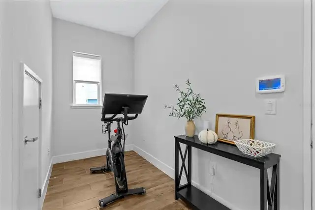 Listing Photo 18