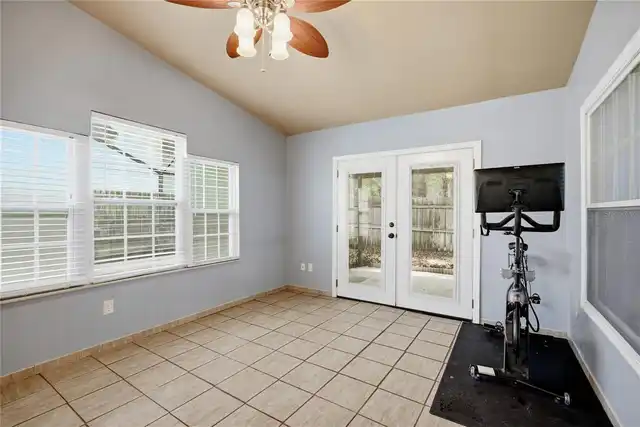 Listing Photo 20