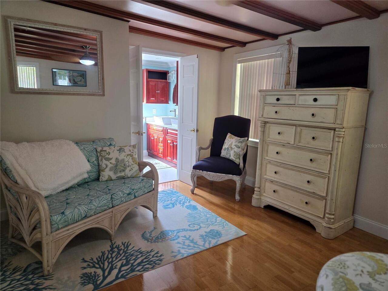 Listing Photo 16