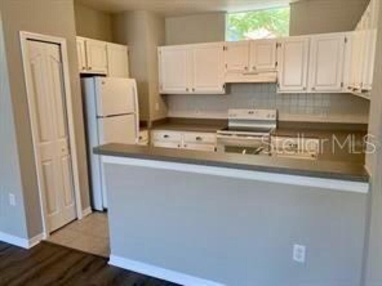 Listing Photo 8
