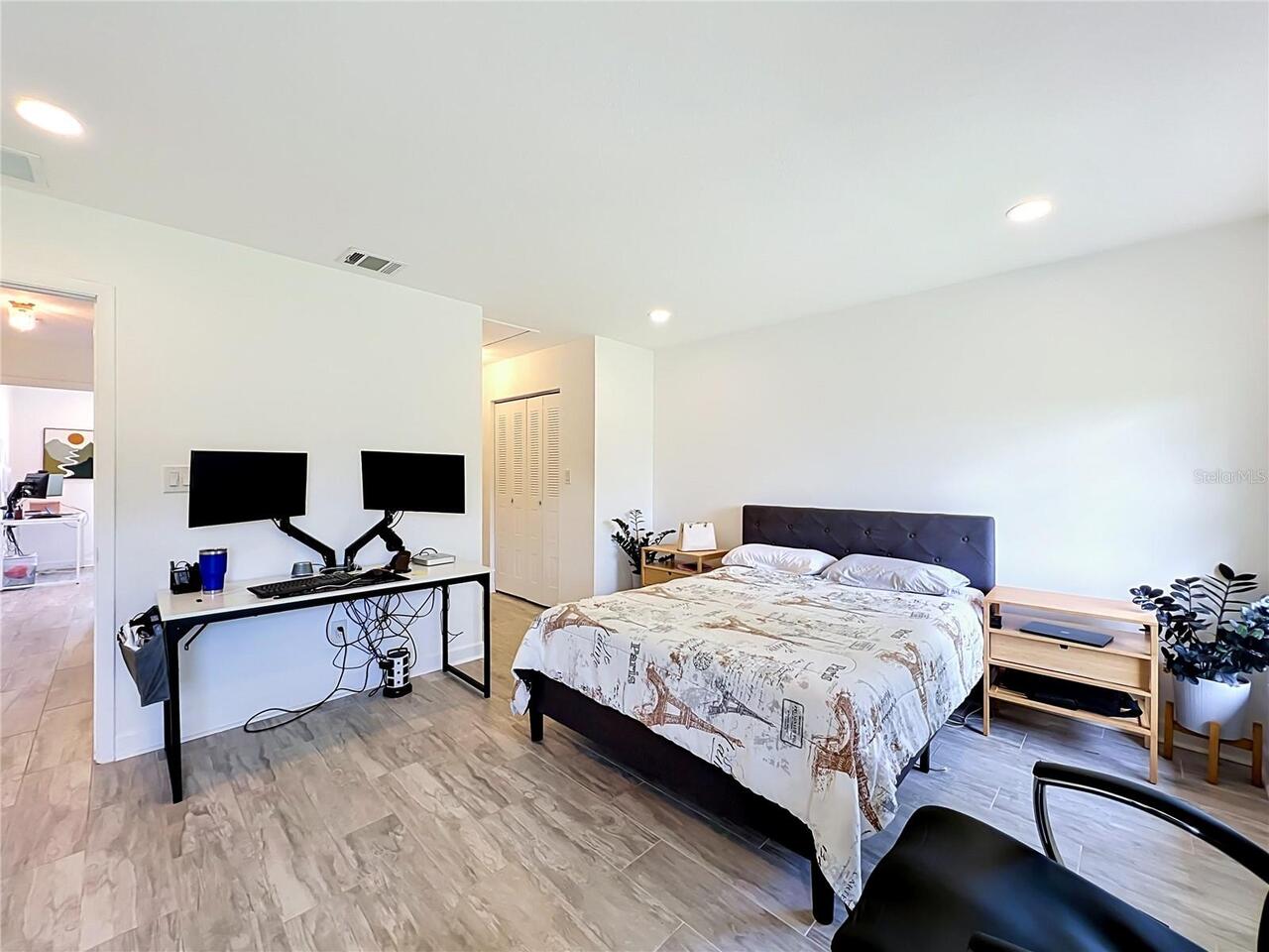 Listing Photo 38