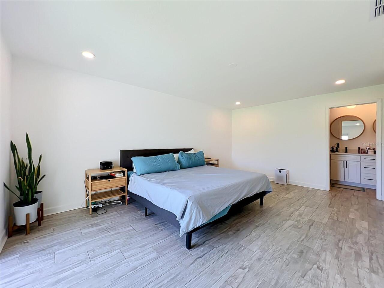Listing Photo 44