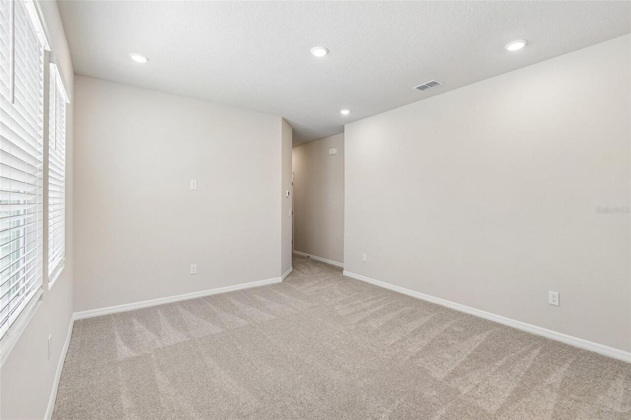 Listing Photo 28