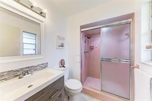 Listing Photo 22