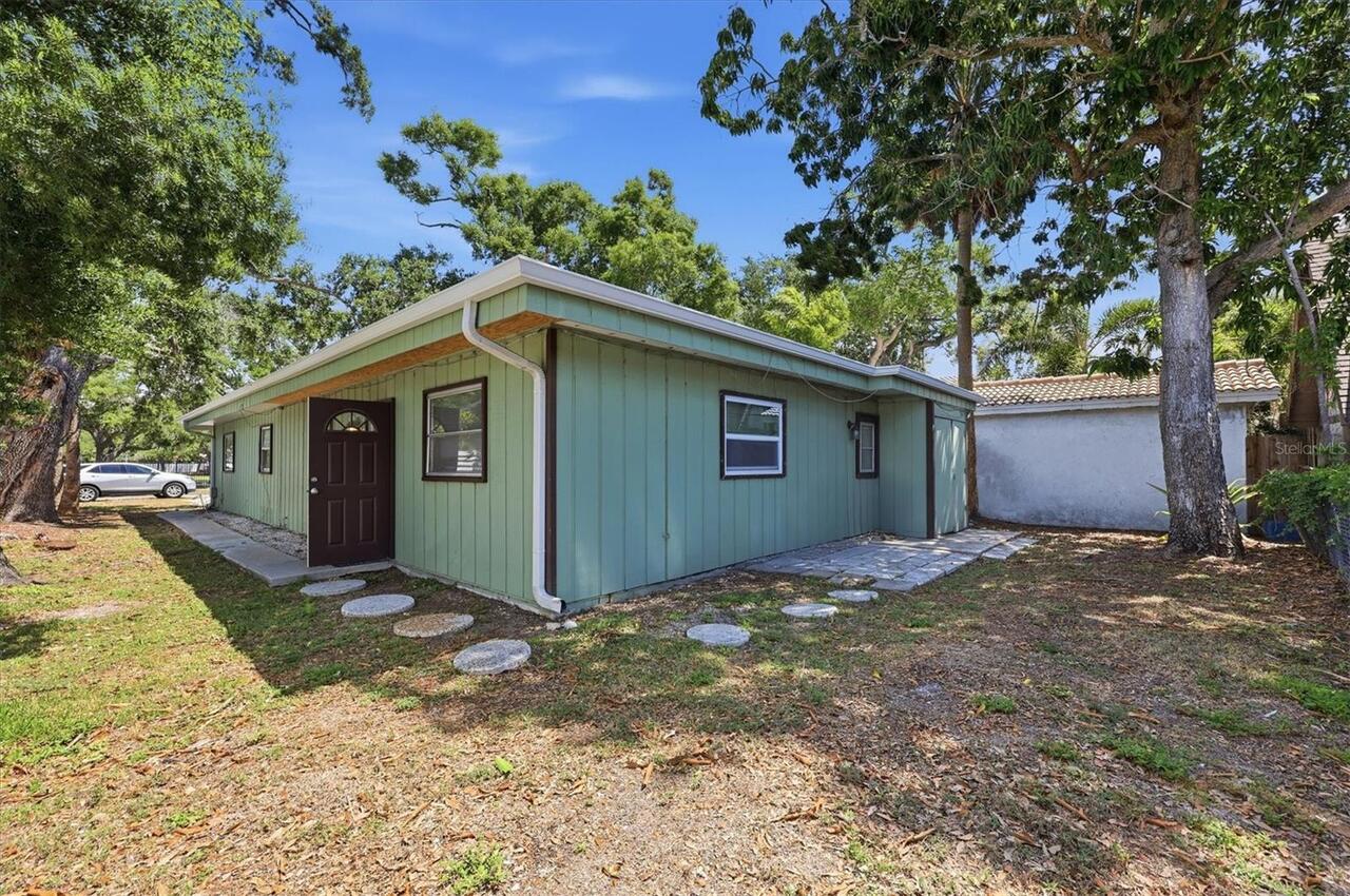 Listing Photo 7