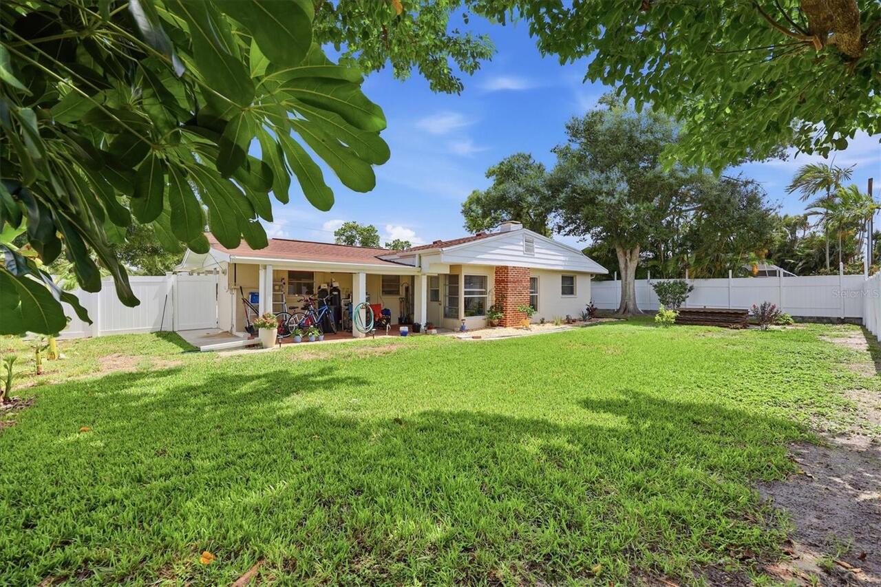 Listing Photo 32