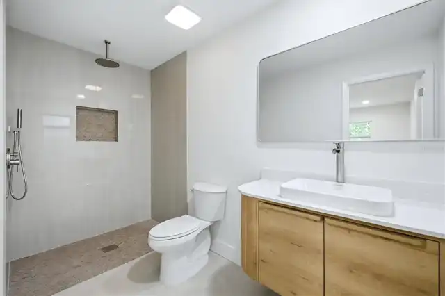 Listing Photo 18