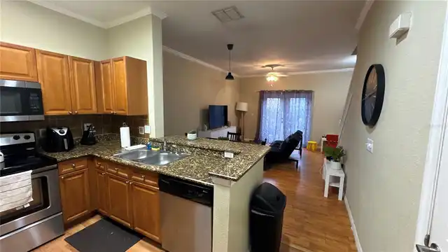Listing Photo 5