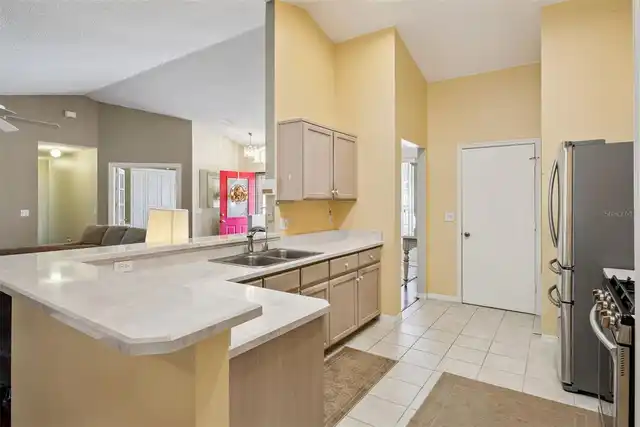 Listing Photo 8