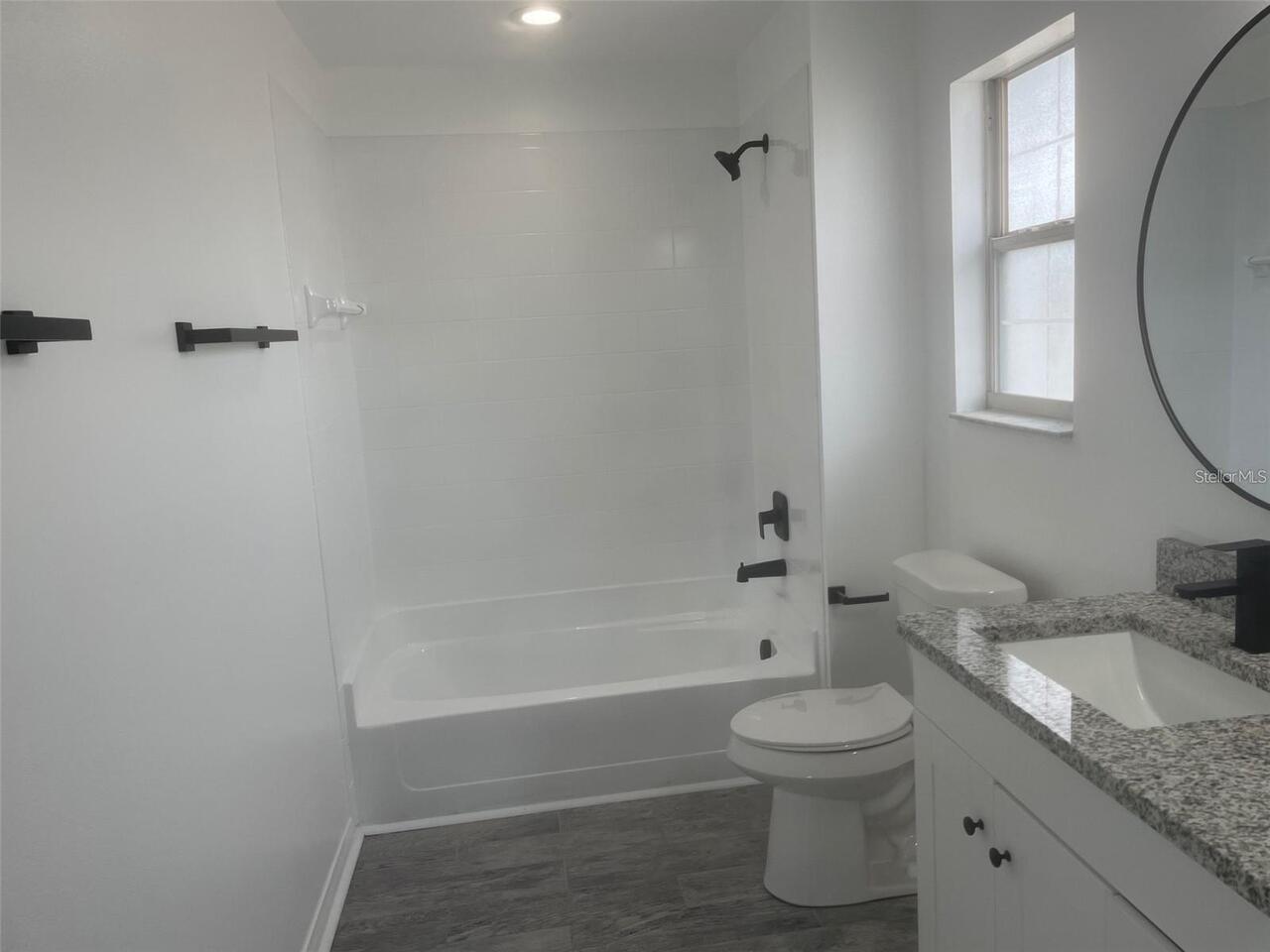 Listing Photo 24