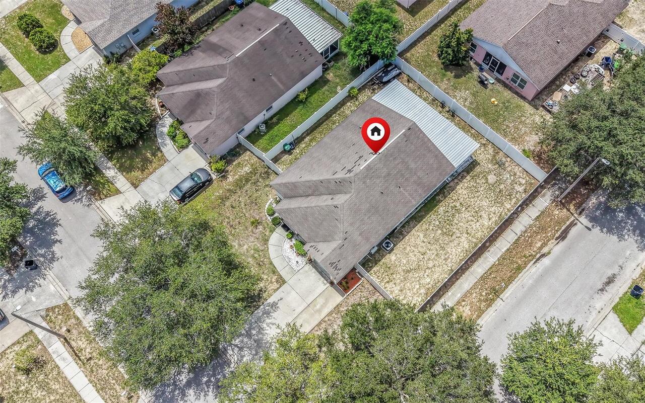 Listing Photo 11