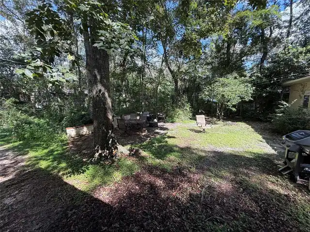 Listing Photo 9