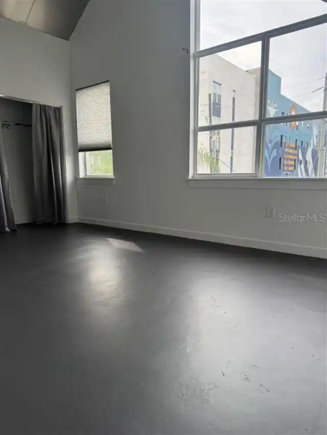 Listing Photo 14