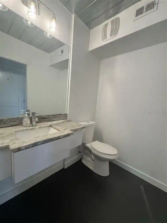 Listing Photo 43