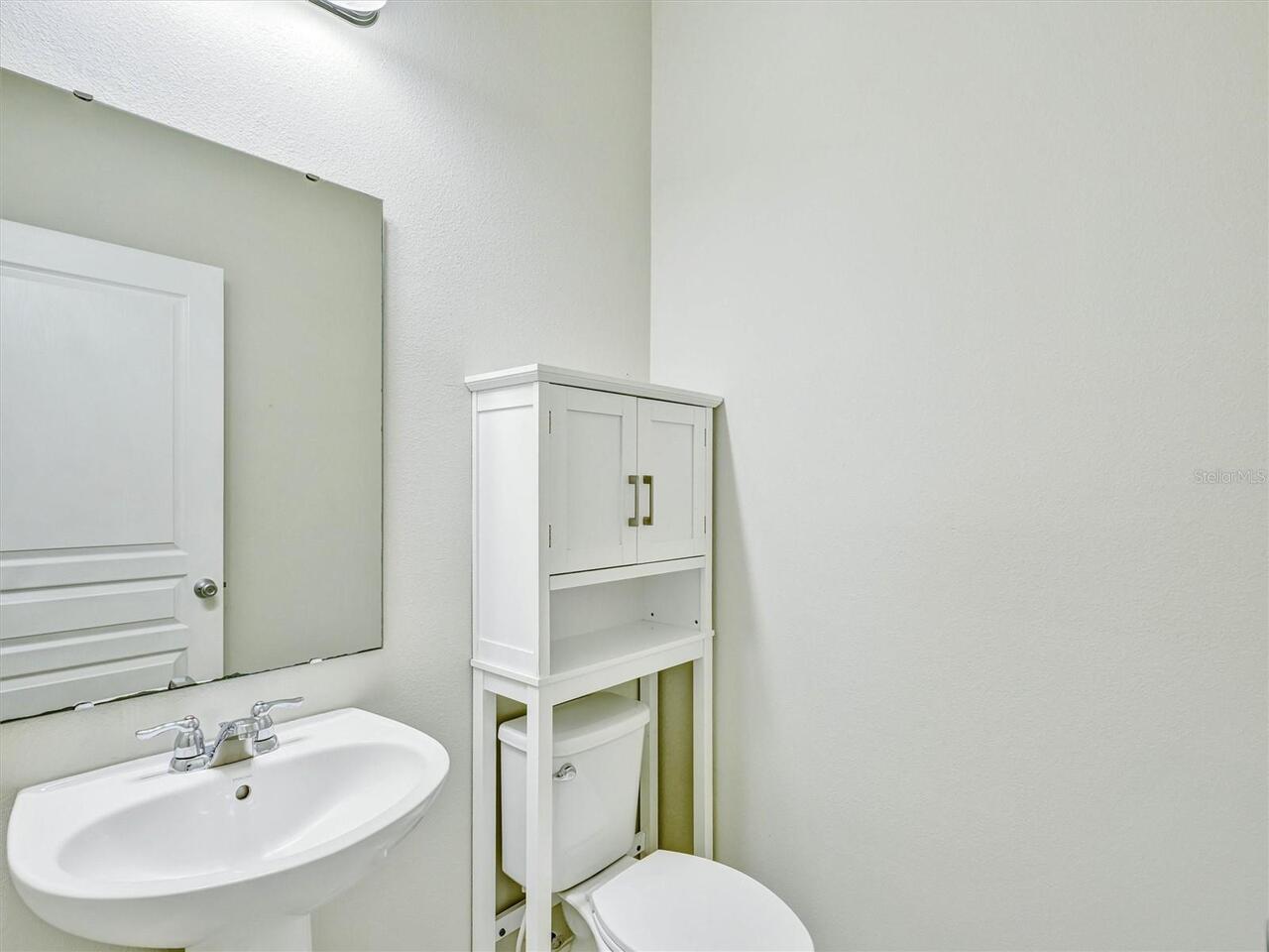 Listing Photo 12