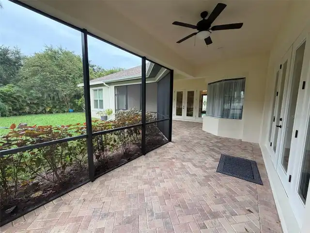 Listing Photo 14