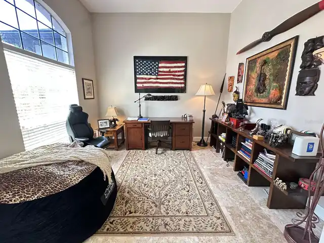 Listing Photo 6