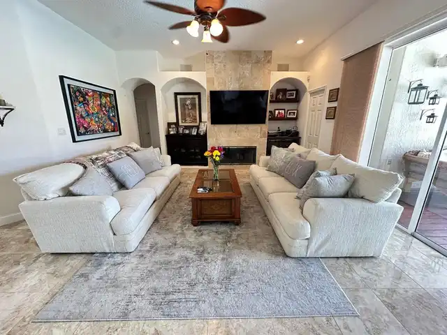 Listing Photo 10