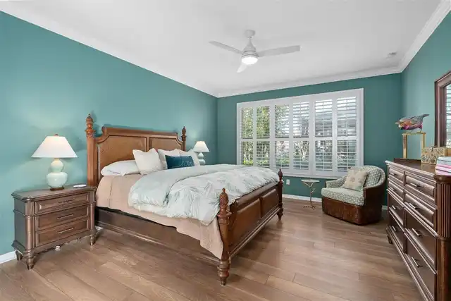 Listing Photo 18