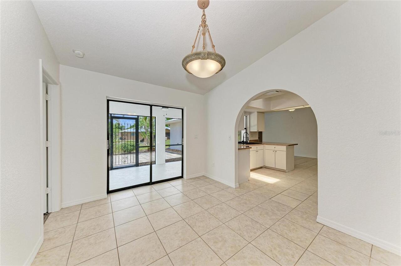 Listing Photo 17