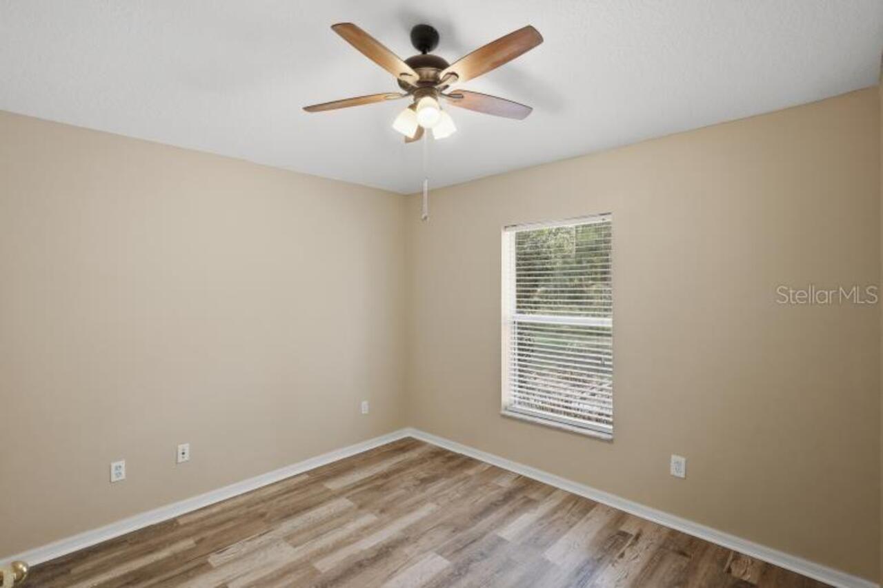 Listing Photo 28