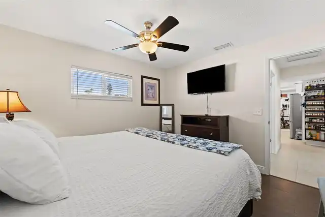 Listing Photo 32