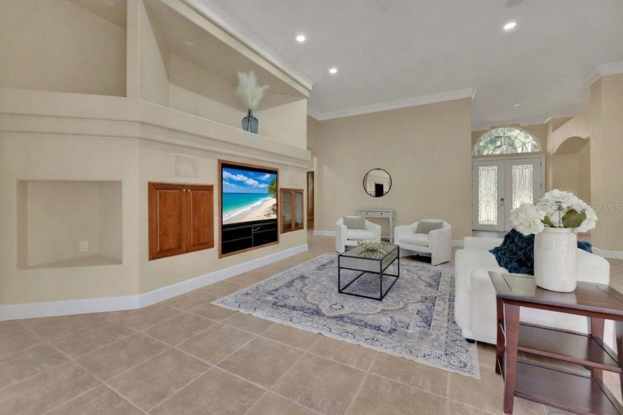 Listing Photo 12