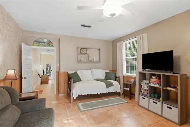 Listing Photo 23