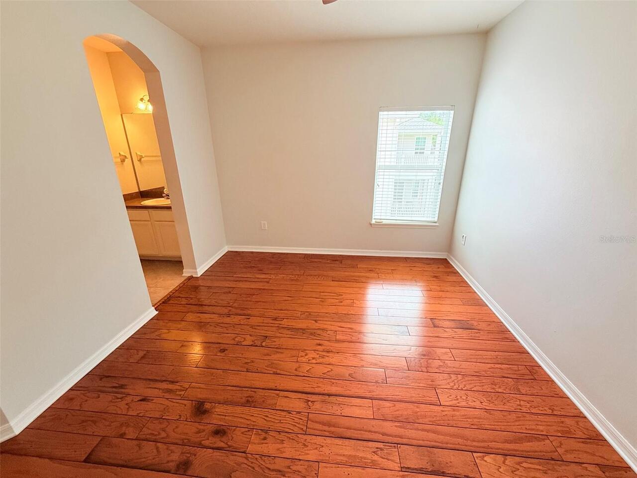 Listing Photo 24
