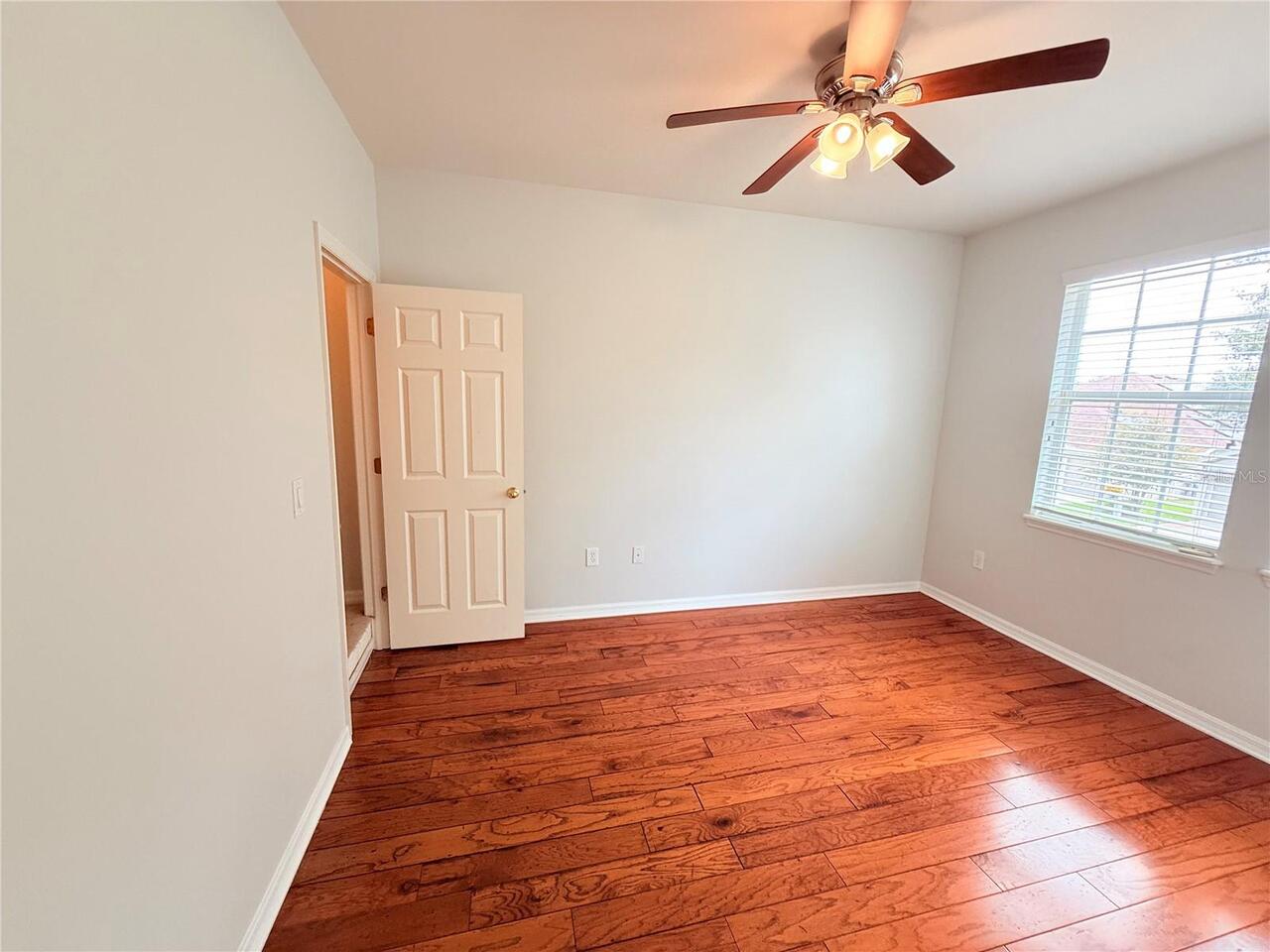 Listing Photo 28
