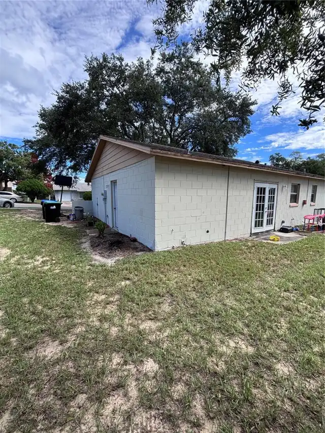 Listing Photo 9