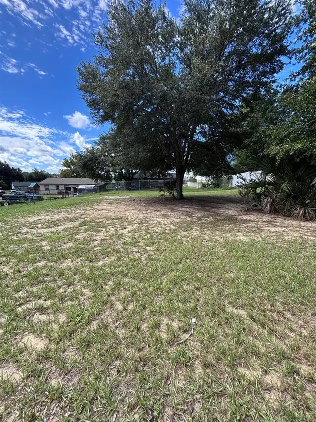 Listing Photo 10