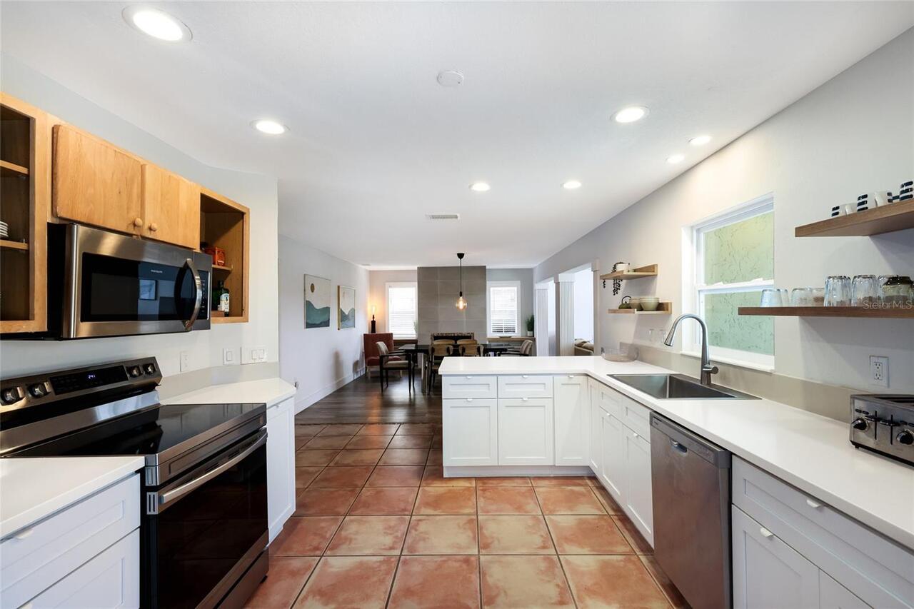Listing Photo 17