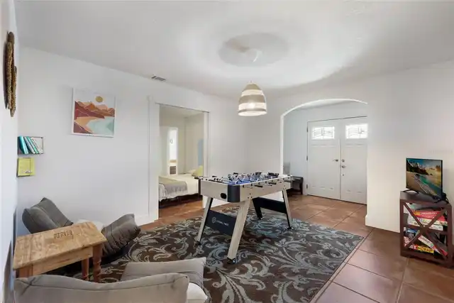 Listing Photo 7
