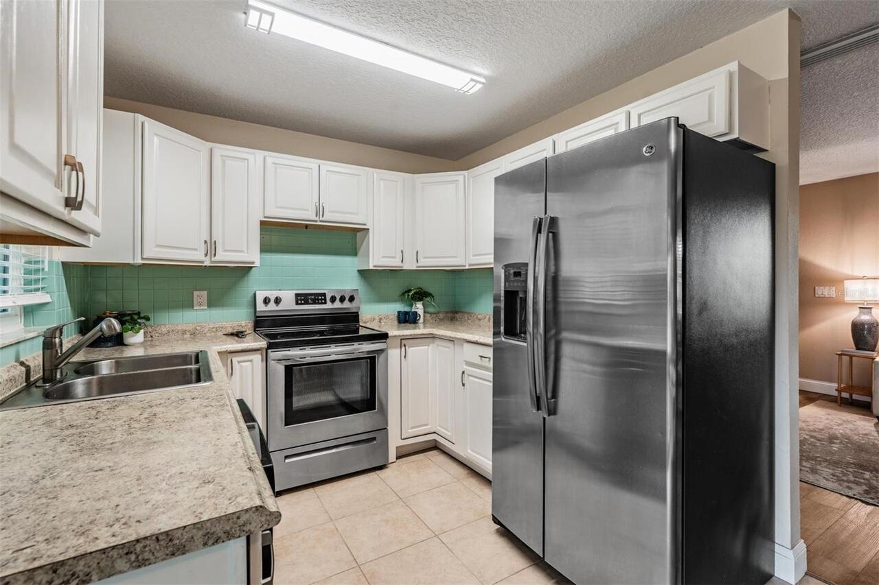 Listing Photo 11