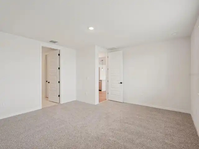 Listing Photo 7