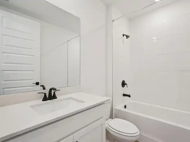 Listing Photo 11