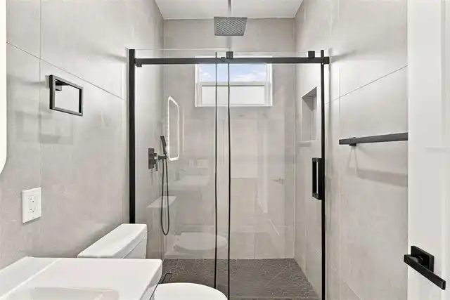 Listing Photo 25