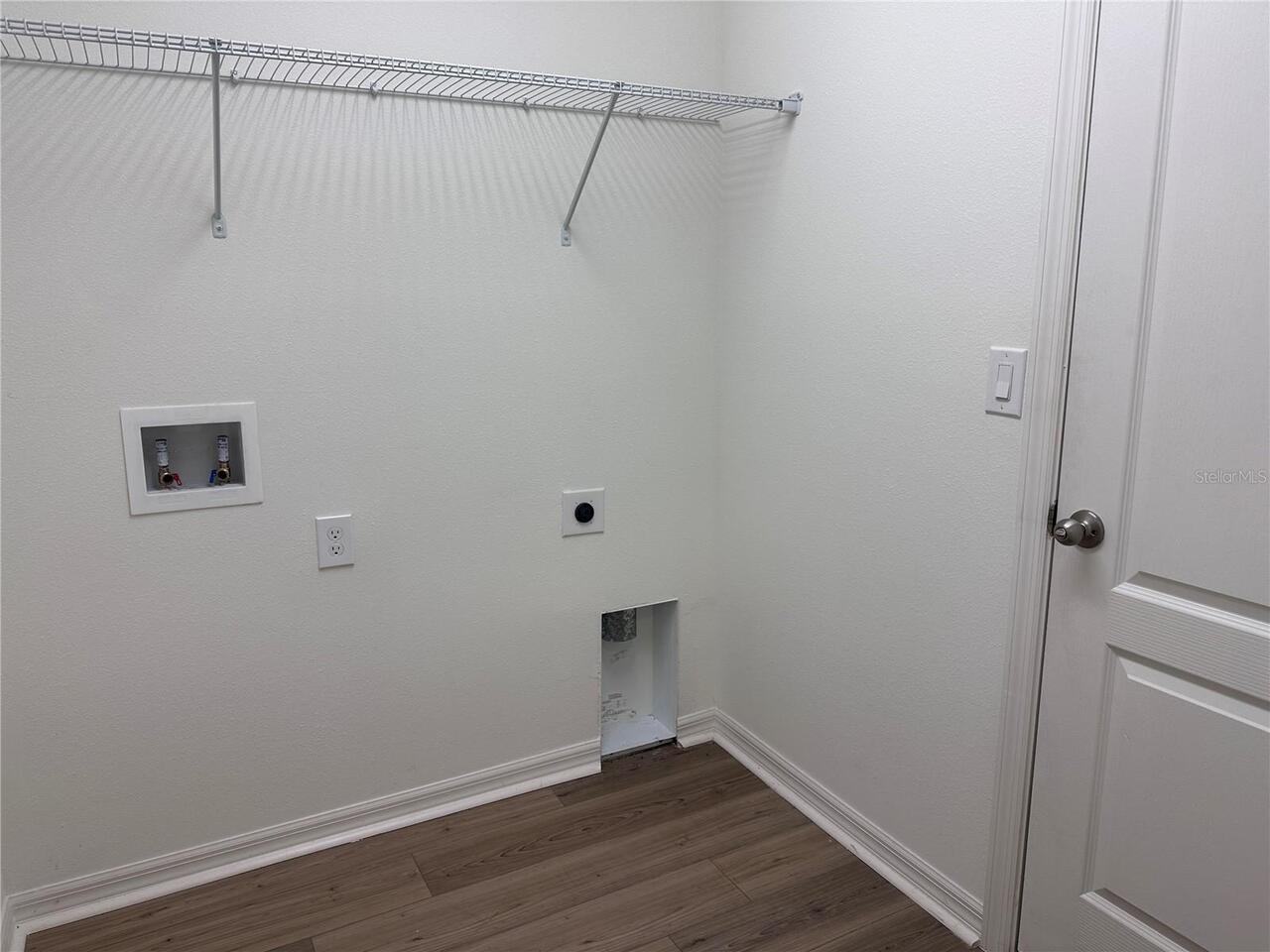 Listing Photo 12