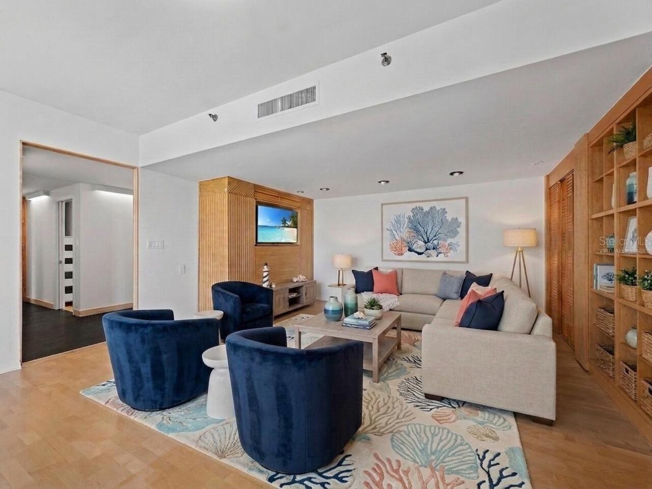 Listing Photo 9