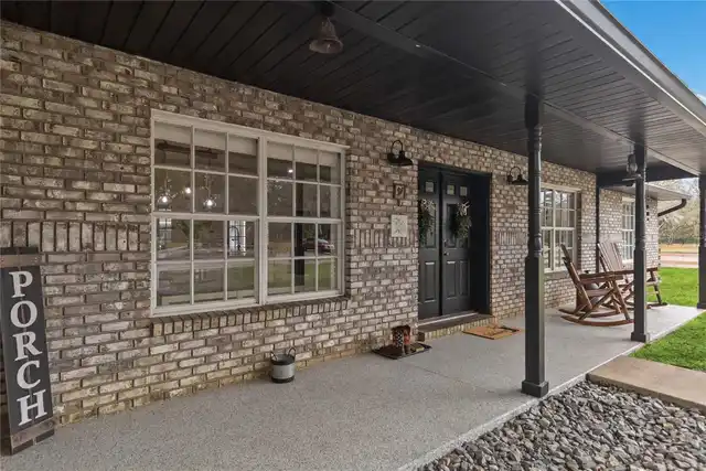 Listing Photo 10