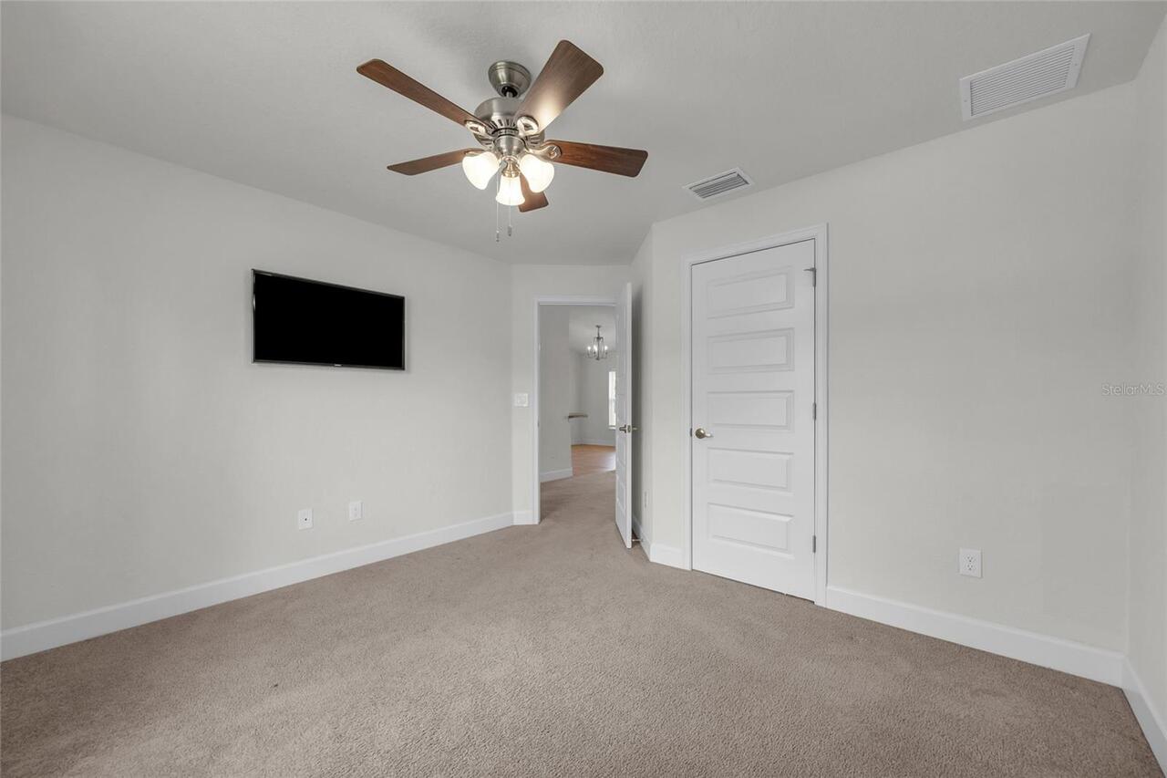 Listing Photo 33