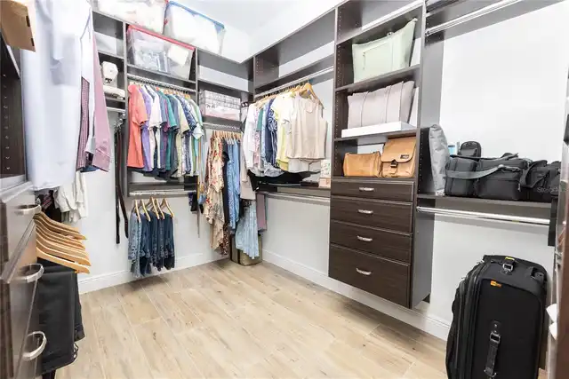 Listing Photo 23