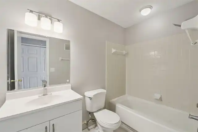 Listing Photo 8